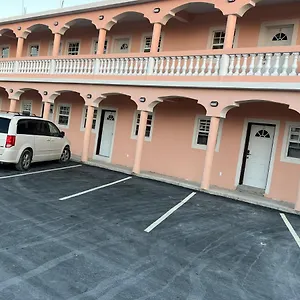 Cozy Roam Providenciales